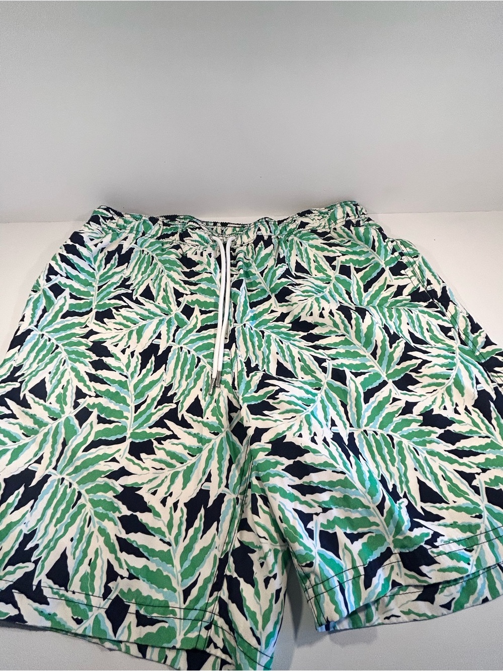 Lands End Swim Trunks Mens Large 36-38 Tropical Leaf  Board Shorts Mesh Lined